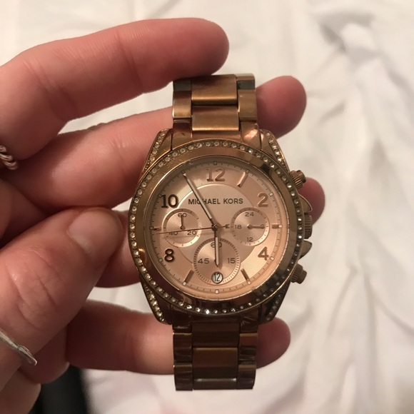 Gold Micheal Kors Watch - Picture 1 of 5